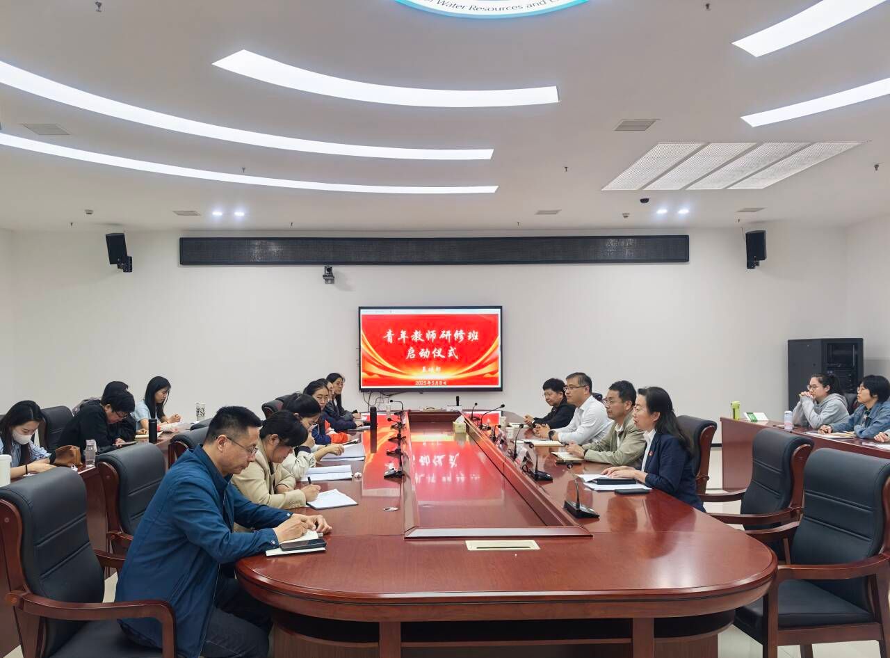 副校长杨凯赴基础部指导青年教师研修班开班